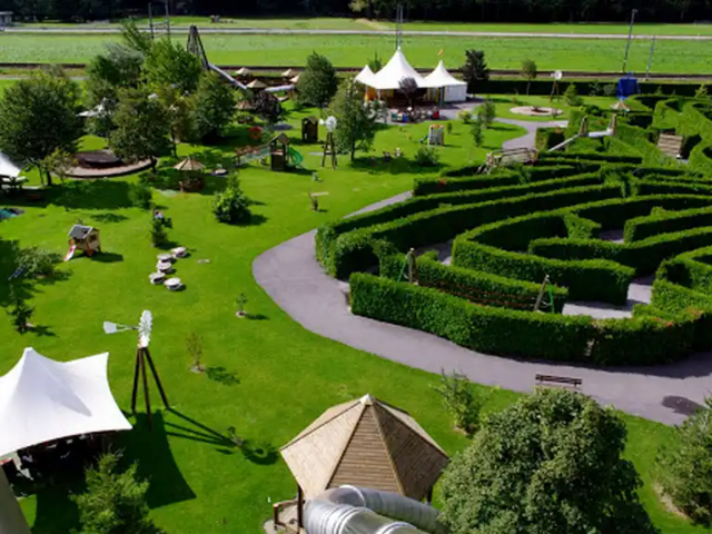 Mchezo wa Maze wa Evionnaz. - Evionnaz | Secret World Trip Planner