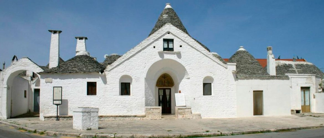 Trullo yang Berdaulat - Alberobello | Secret World Trip Planner
