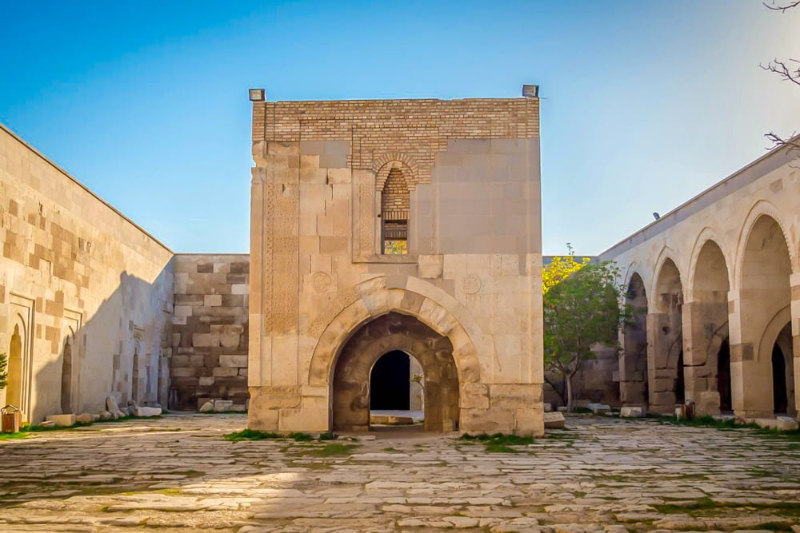 کاروانسرای سلطان هانی