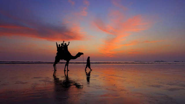 Clifton Beach - Karachi | Secret World Trip Planner