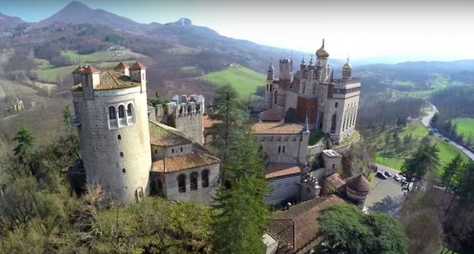 Rocchetta Mattei pilis