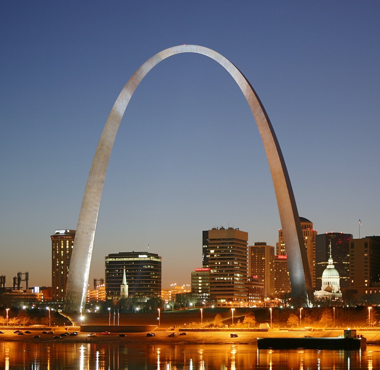 Gateway arch è il monumento ad arco più alto degli Stati Uniti - St. Louis | Secret World Trip Planner