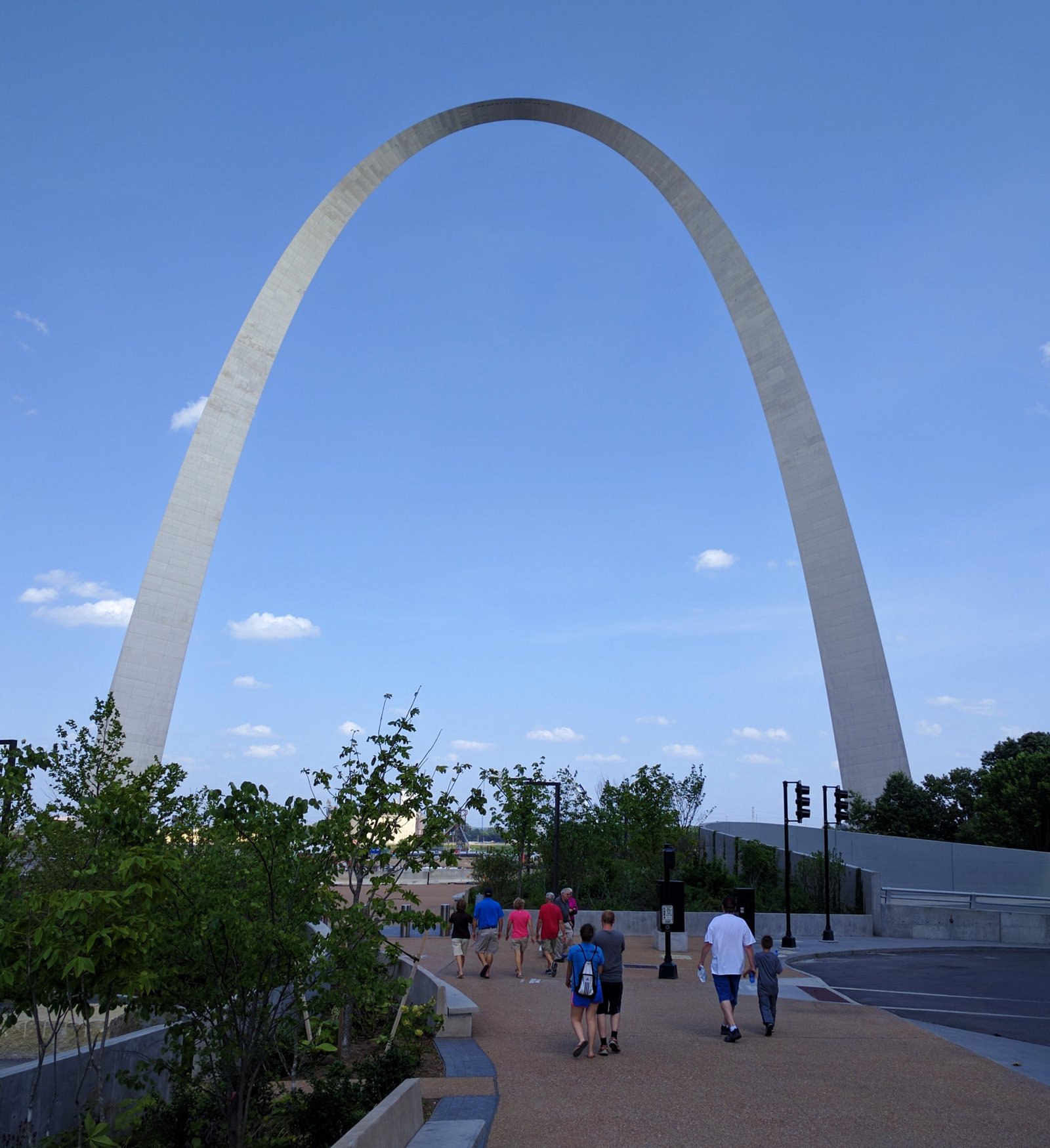 Gateway arch è il monumento ad arco più alto degli Stati Uniti - St. Louis | Secret World Trip Planner