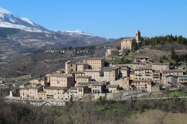 Montefortino va Monte Sibilla afsonasi - Montefortino | Secret World Trip Planner