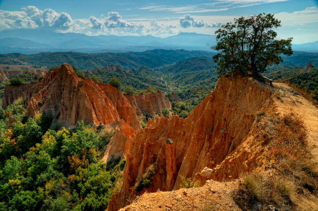 Melnik homokkő piramisok - Sandanski | Secret World Trip Planner