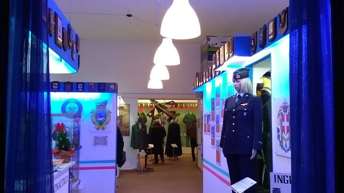 Museu Histórico Aeronáutico - Loreto | Secret World Trip Planner