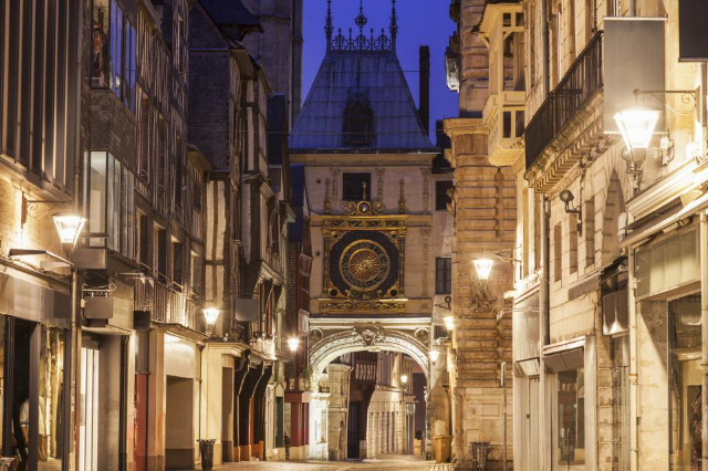 Ҷойгоҳи du Gros-Horloge - Rouen | Secret World Trip Planner