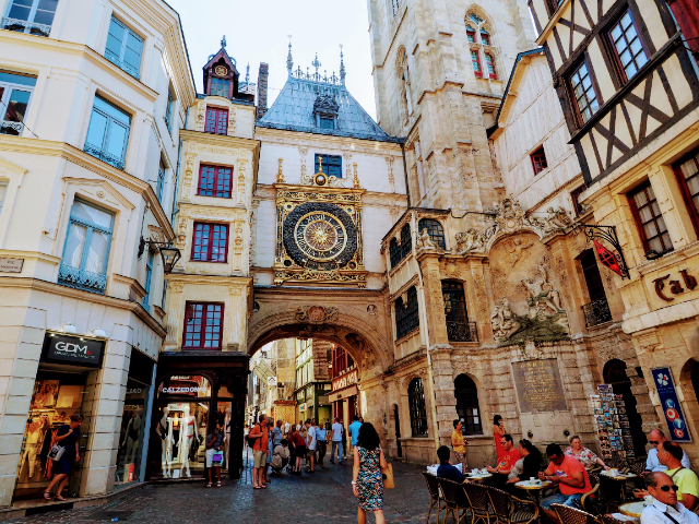 Ҷойгоҳи du Gros-Horloge - Rouen | Secret World Trip Planner