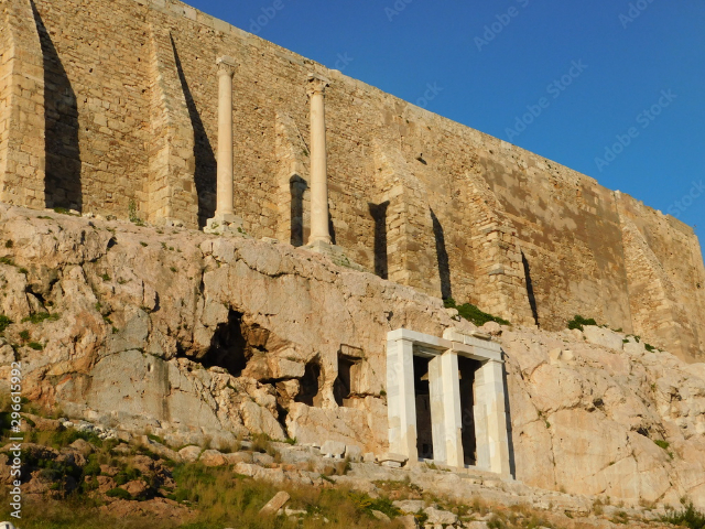 Monument chorégraphique de Thrasyllos - Athina | Secret World Trip Planner