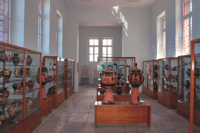 Muzeum Archeologiczne w Mykonos - Mikonos | Secret World Trip Planner