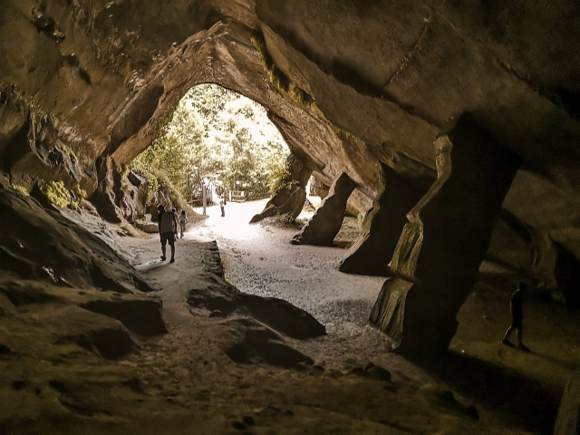 ຖ້ໍາ Caglieron - Via Grotte del Caglieron | Secret World Trip Planner
