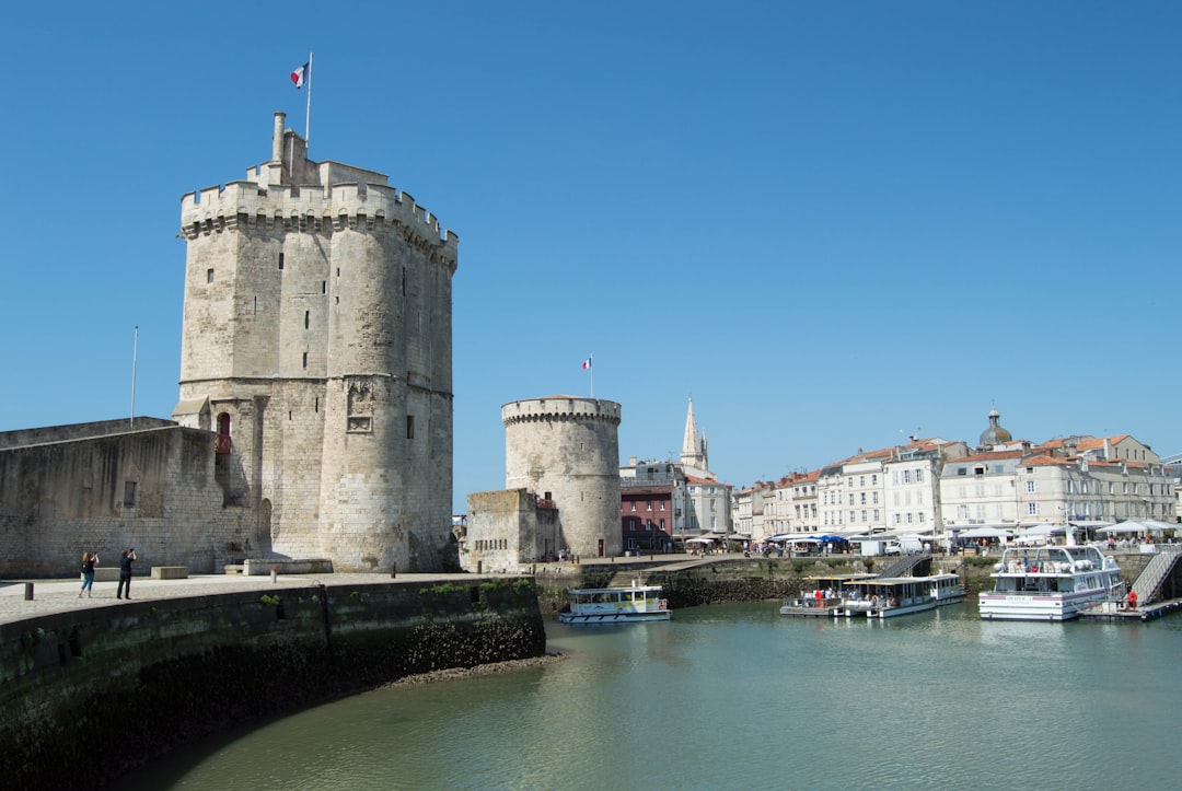 拉罗谢尔：法国出镜率最高的港口 - La Rochelle | Secret World Trip Planner