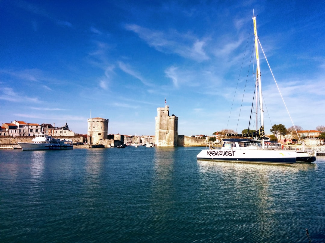 拉罗谢尔：法国出镜率最高的港口 - La Rochelle | Secret World Trip Planner