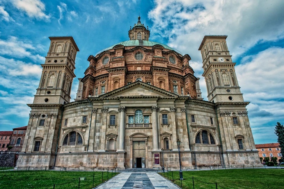 Величествената базилика Викофорте-перлата на Италия  - Vicoforte | Secret World Trip Planner