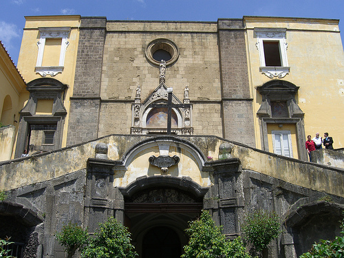 Biserica San Giovanni a Carbonara - Napoli | Secret World Trip Planner