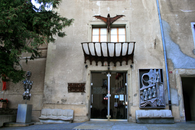 Muzeul HR giger - Gruyères | Secret World Trip Planner