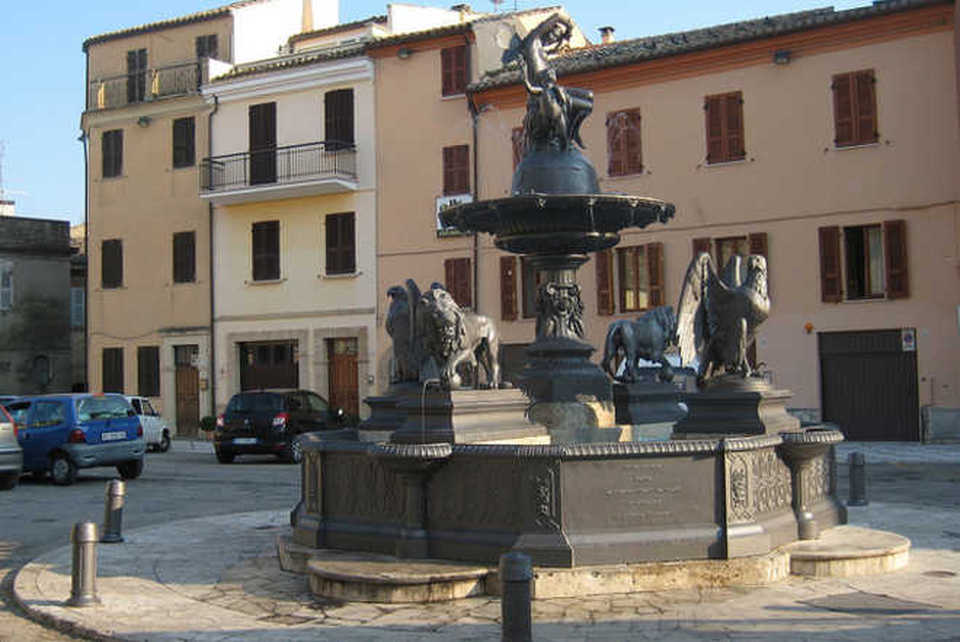 Fontanna bogini flory