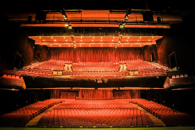 Teatro ng Muangthai Rachadalai - Khet Din Daeng | Secret World Trip Planner