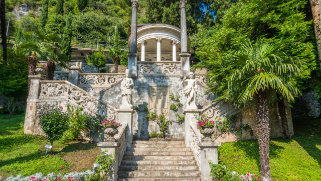 Zamek Vezio - Perledo | Secret World Trip Planner