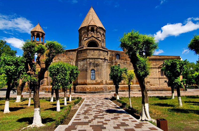 Katedrála Echmiadzin