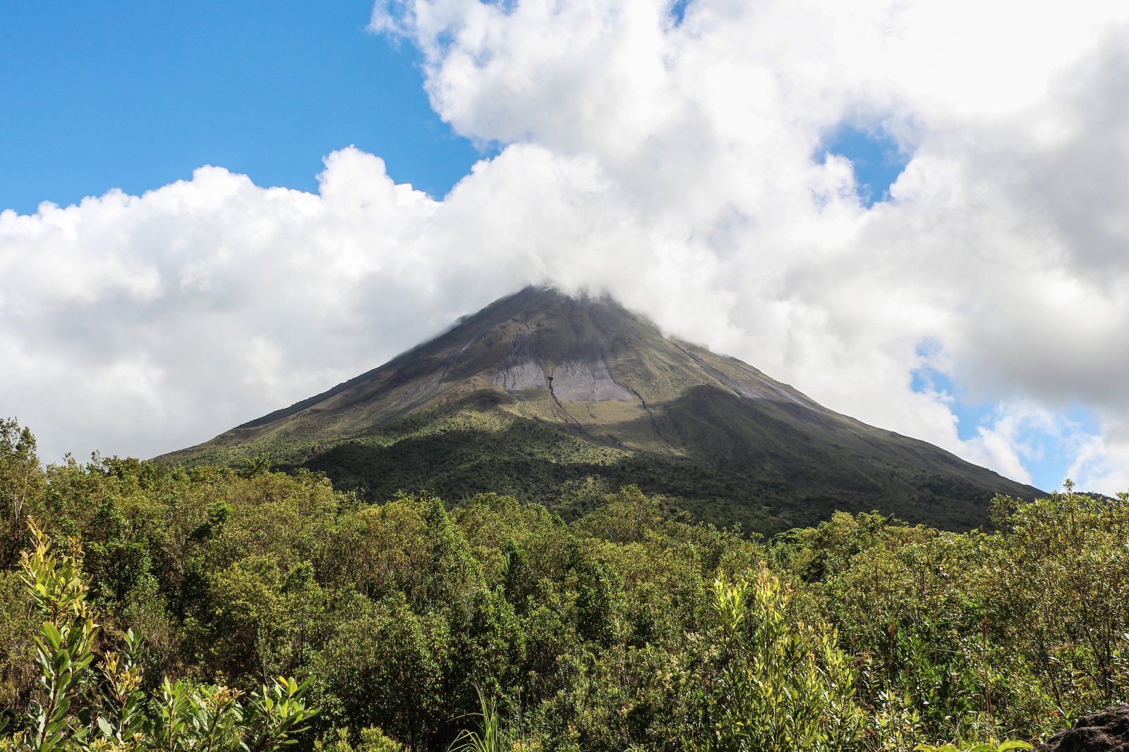 哥斯达黎加和活跃的阿雷纳尔火山 - Provincia di Alajuela | Secret World Trip Planner