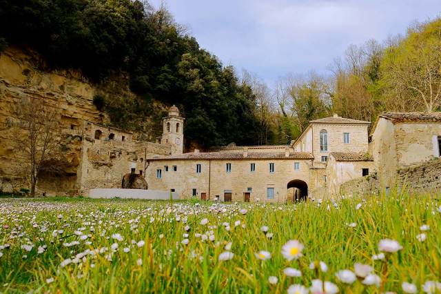 Isposnica pećina - Cupramontana | Secret World Trip Planner