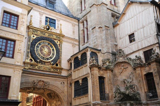 પ્લેસ ડુ ગ્રોસ-હોર્લોજ - Rouen | Secret World Trip Planner
