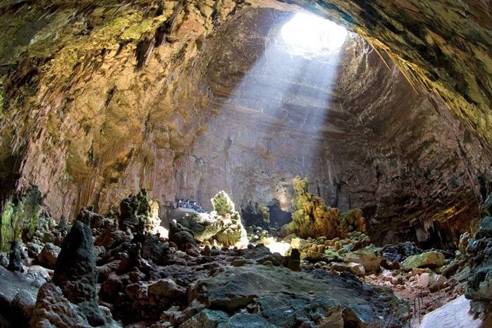 Puglia / palayasin kuweba: isang Italian wonder - Grotte di Castellana | Secret World Trip Planner