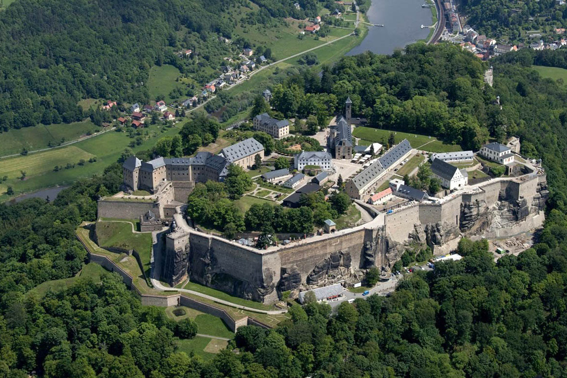 Неприступная Крепость Кенигштайн - Königstein | Secret World Trip Planner