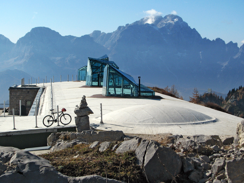 An Messner Sliabh Músaem Dolomites - SP347 | Secret World Trip Planner