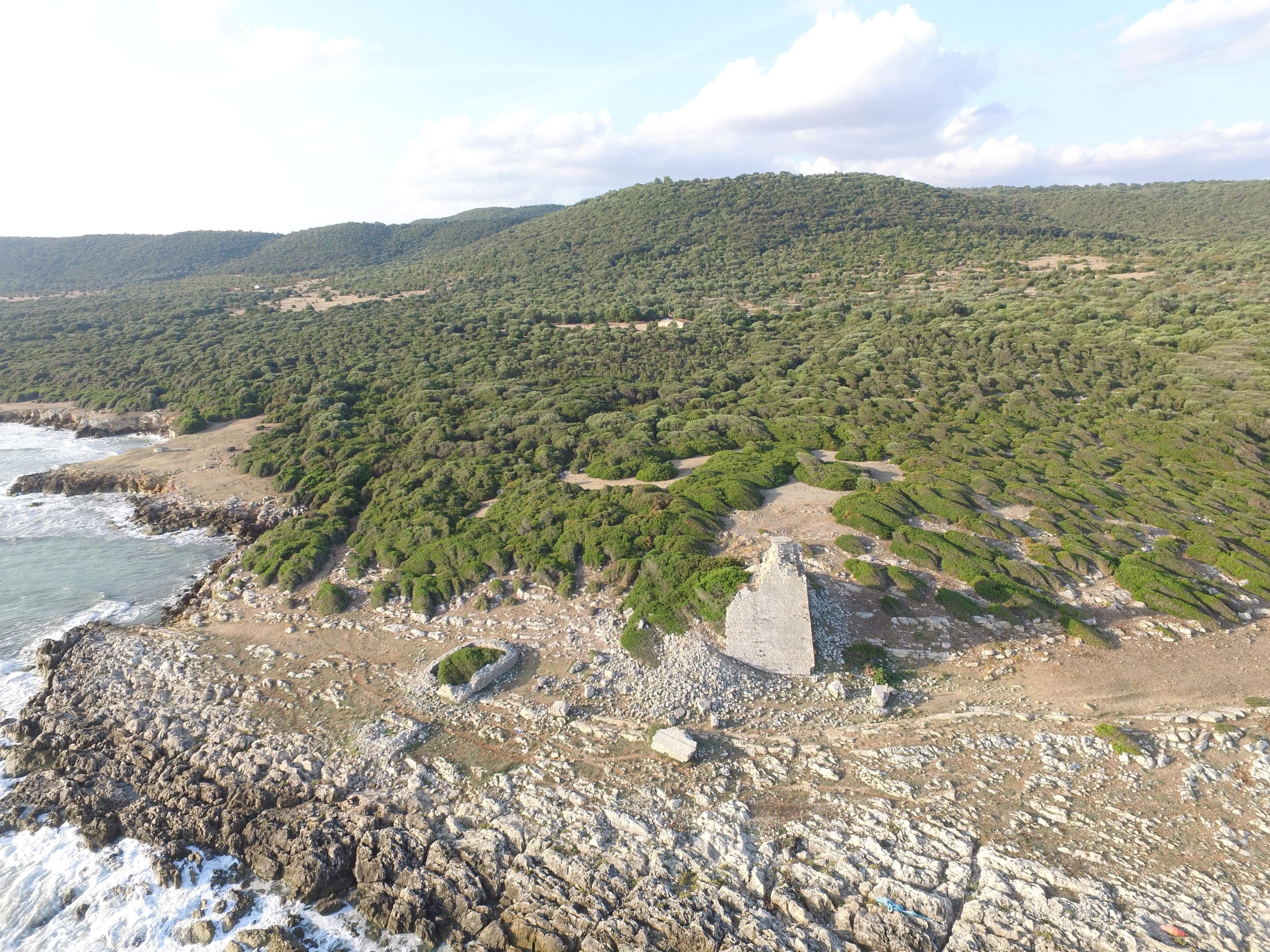 برج كالاروسا - Torre Calarossa | Secret World Trip Planner