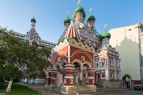 The Church of the Holy Life-Giving Trinity in Nikitniki - Chiesa della Trinità di Nikitniki | Secret World Trip Planner