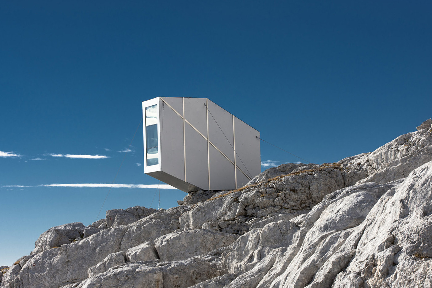 Kanin Winter Cabin - Dvor 43 | Secret World Trip Planner