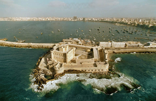 Citadel ng Qaitbay - Alexandria | Secret World Trip Planner
