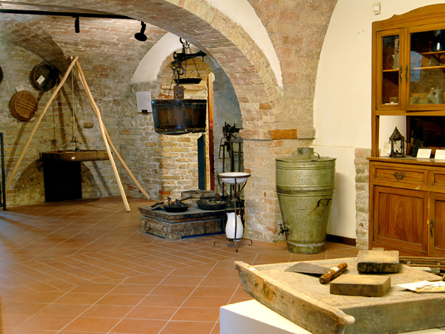 Palazzo De Castellotti-Pagnanelli e i suoi Musei - Offida | Secret World Trip Planner