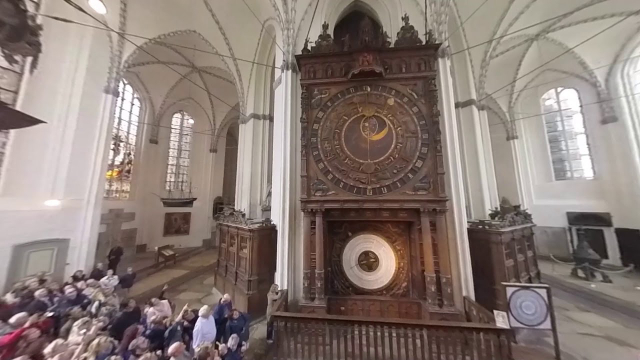 खगोलीय घड़ी - Rostock | Secret World Trip Planner