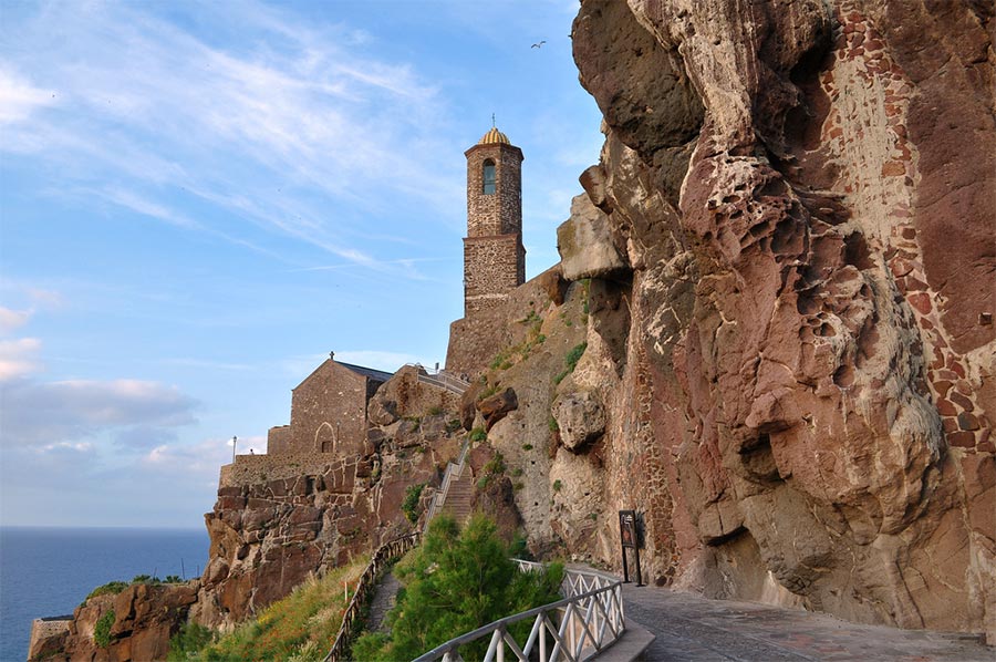 קסטלסרדו - Castelsardo | Secret World Trip Planner