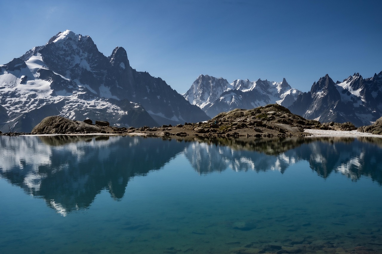 Tour du Mont Blanc: The top top ten 'must do' treks - Chamonix-Mont-Blanc | Secret World Trip Planner