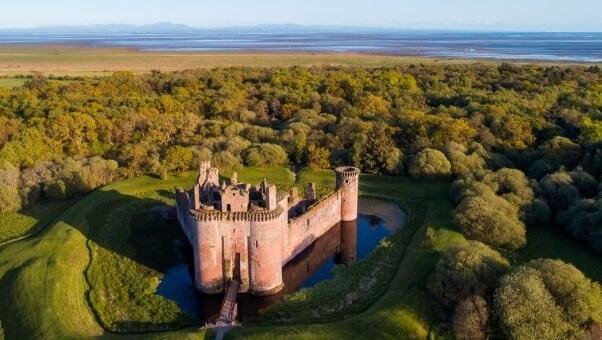 Castillo de Caerlaverock - Caerlaverock | Secret World Trip Planner