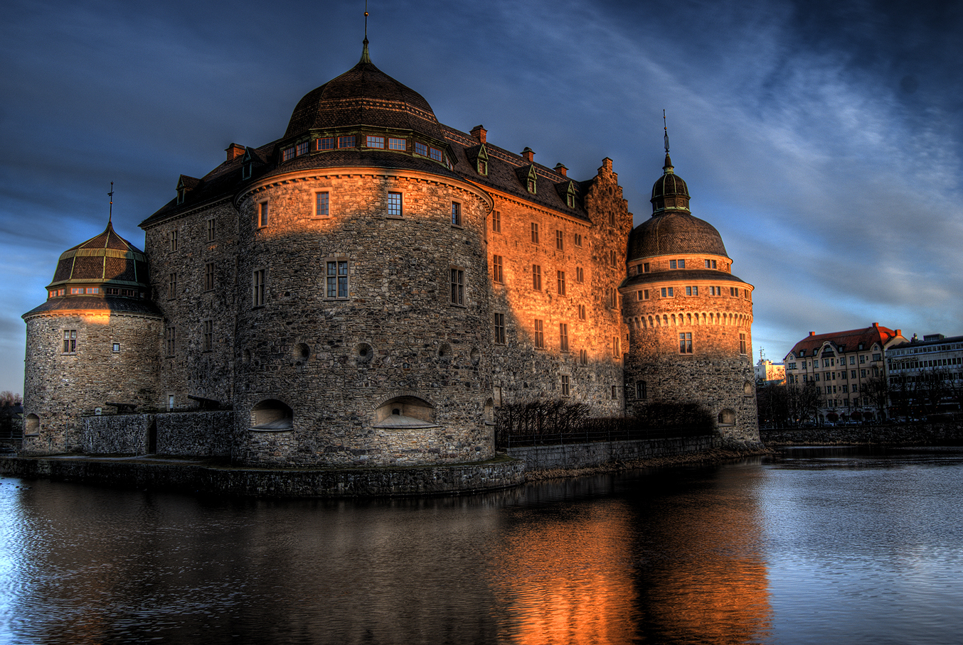 Örebro Slott - Kansligatan 1 | Secret World Trip Planner