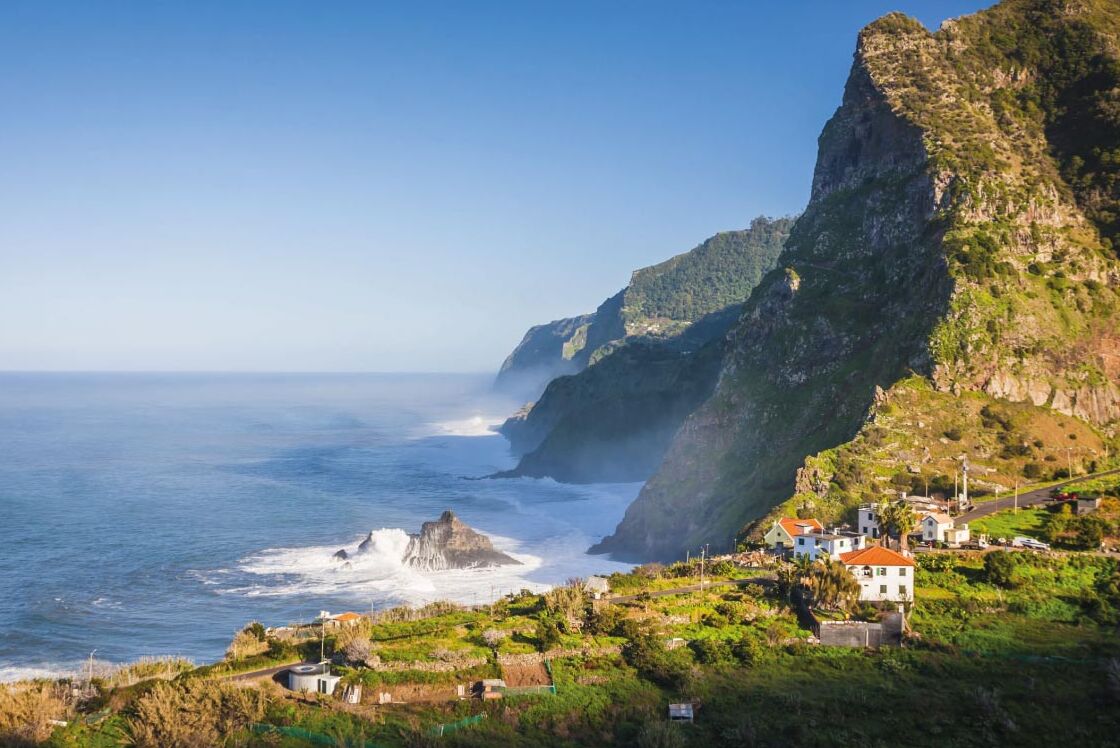 Madeira e Sir Winston Churchill, - Câmara de Lobos | Secret World Trip Planner