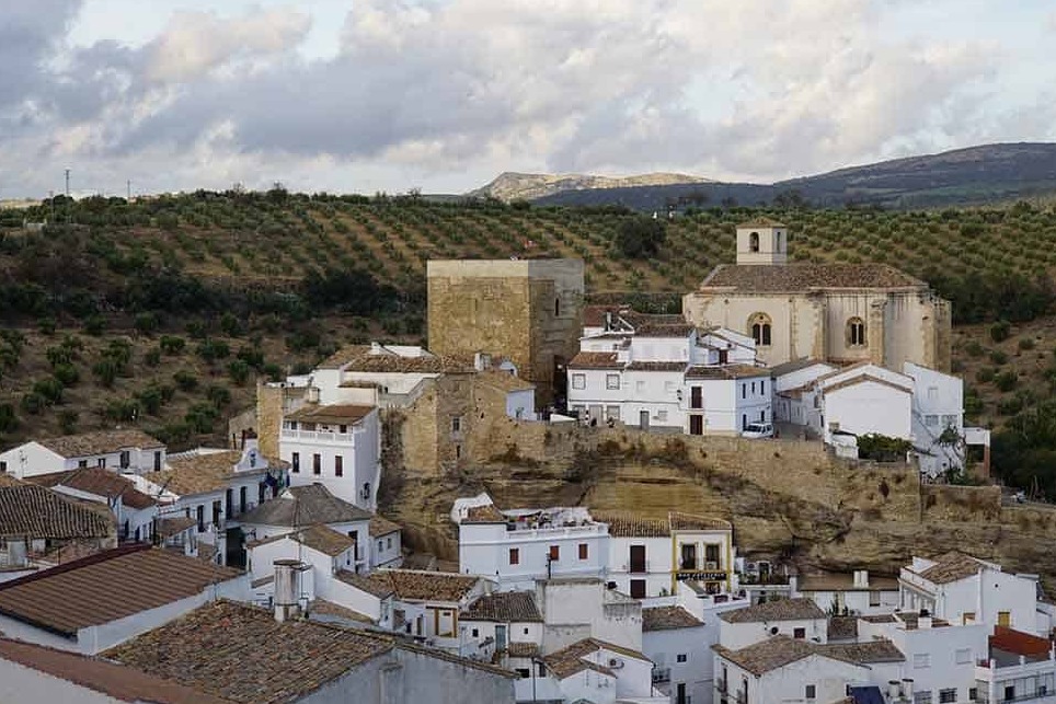 Kyrkan La Encarnación - Setenil de las Bodegas | Secret World Trip Planner