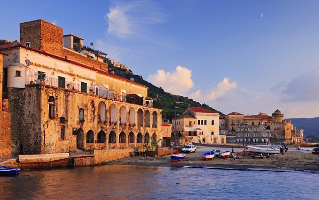 سانتا ماريا دي كاستيلاباتي - Santa Maria | Secret World Trip Planner