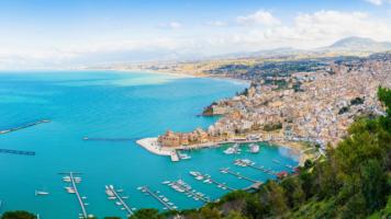 Castellammare del Golfo: An Amphitheater b-Secret-World