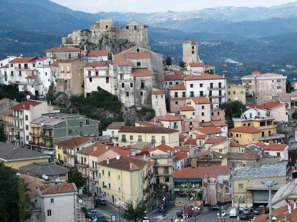 ნორმან ციხე Oliveto  ...