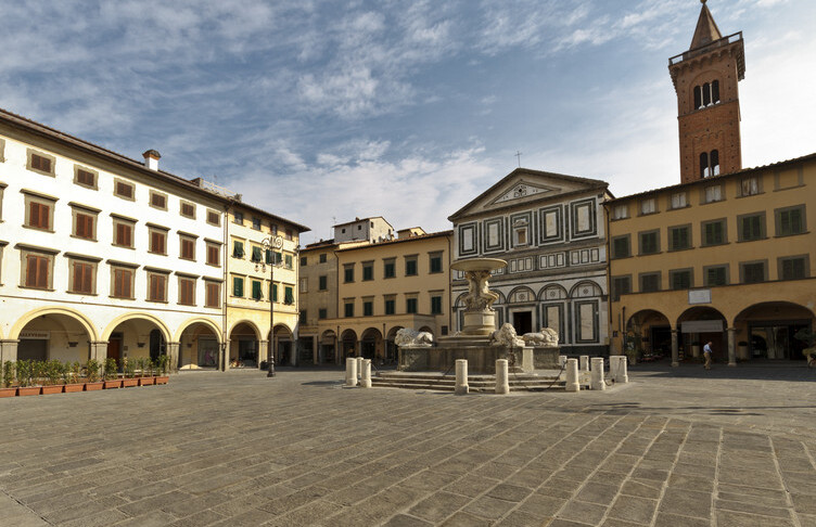 Piazza Farinata degli Uberti - Empoli | Secret World Trip Planner