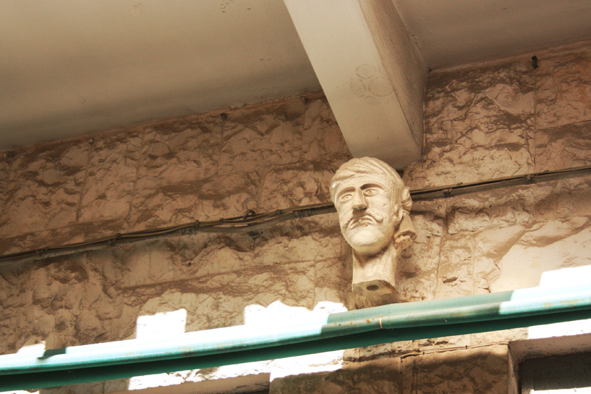 Bari e la testa del Turco - Bari | Secret World Trip Planner