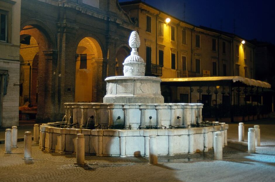 Pirate fountain Pigna - Rimini | Secret World Trip Planner