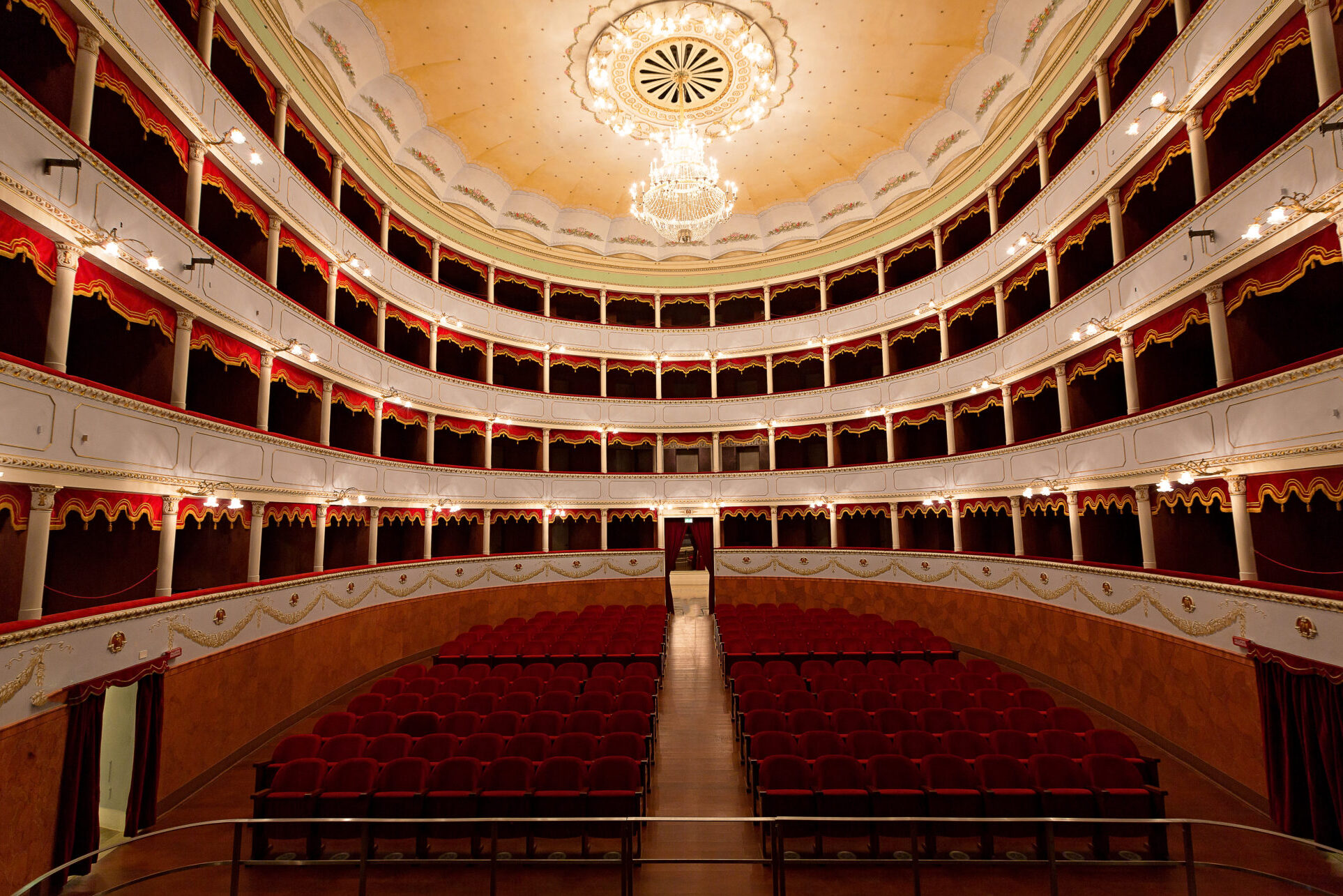 佩特拉卡剧院 - Arezzo | Secret World Trip Planner