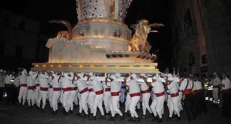 Lễ hội hoa loa kèn của Nola - Nola | Secret World Trip Planner